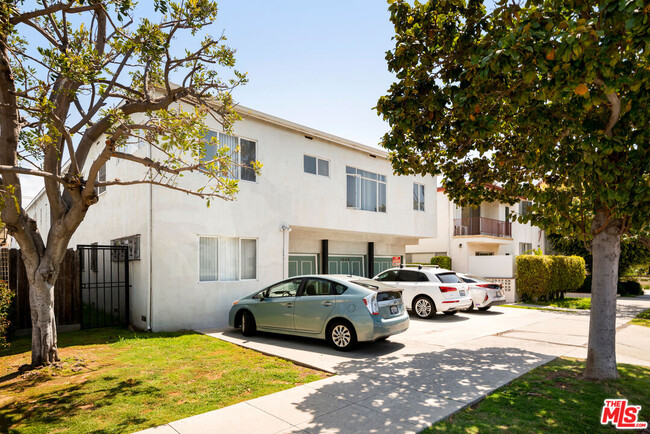 Primary Photo - 1235 10th St