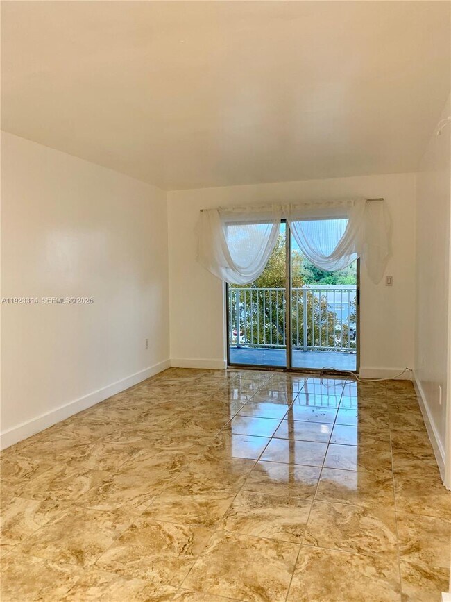 Building Photo - 665 NE 83rd Terrace