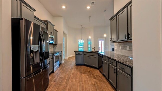 Building Photo - 6055 Creekside View Ln