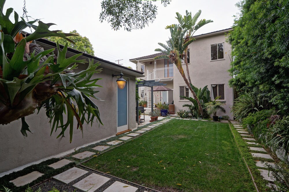 Building Photo - 755 N Harper Ave