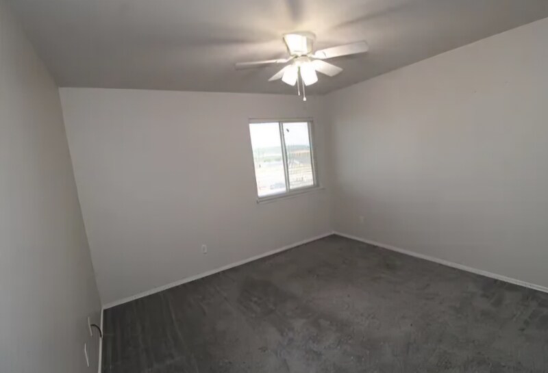 Building Photo - 2306 Jesse Dr