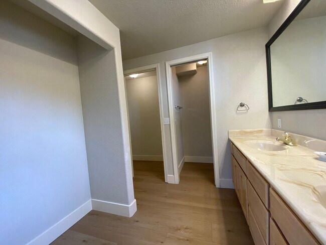 Building Photo - Gorgeous Home With Multiple Living Rooms, Two Primary Suites, Fruit Trees, And More!