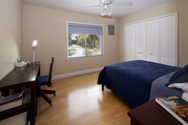 Building Photo - 5631 SW 58th Ct
