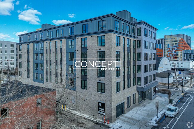 Building Photo - 365 Western Ave