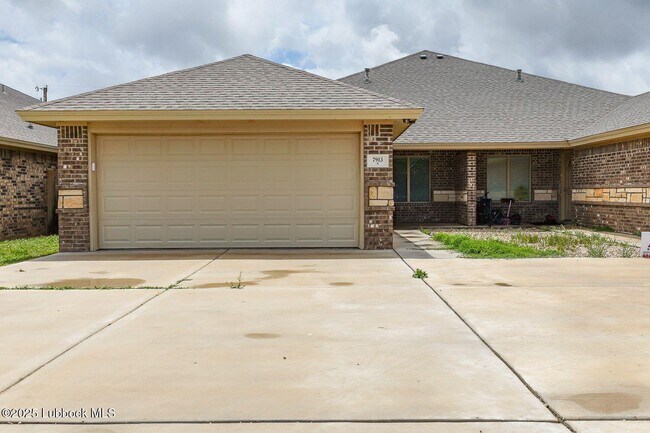 Primary Photo - 7913 C R 5850