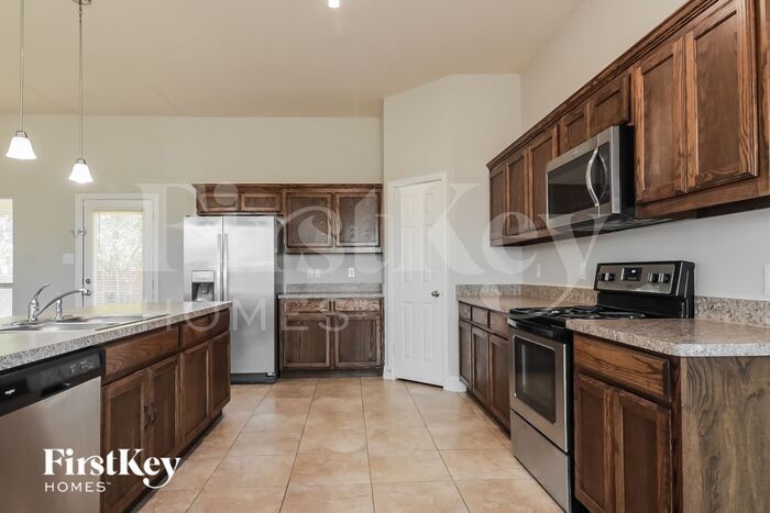 Building Photo - 15642 Gatsby Ln