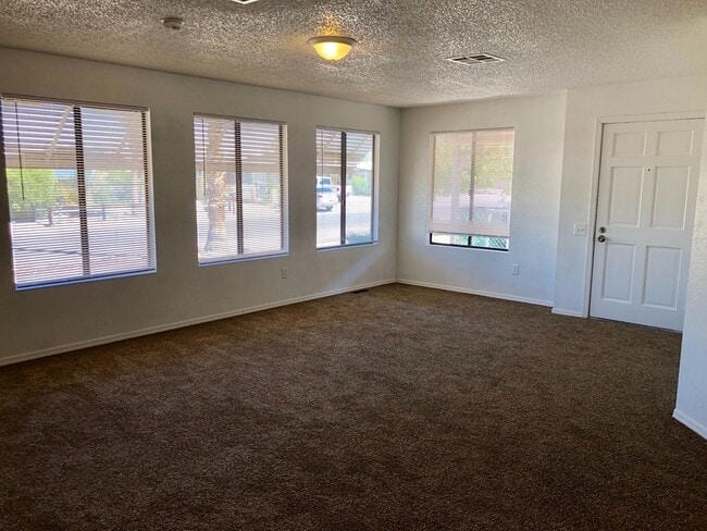 Building Photo - 1435 Church Dr