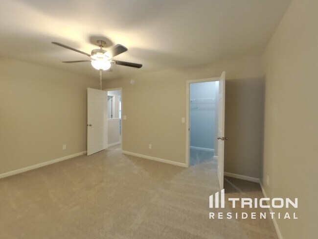 Building Photo - 321 Lingonberry Dr