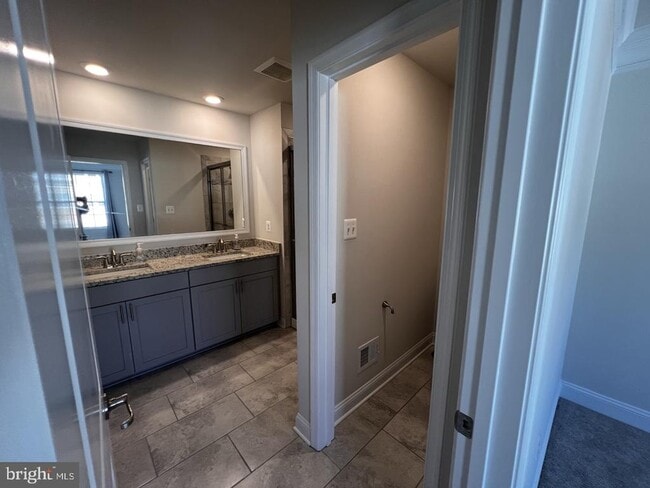 Building Photo - 23788 Myrtle Glen Way