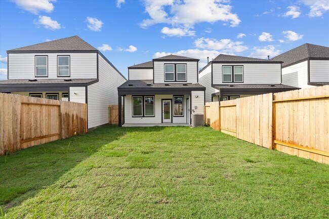 Building Photo - 3221 Rainwood Gate Dr
