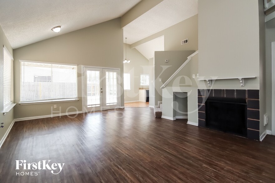 Building Photo - 2503 Silver Trumpet Dr