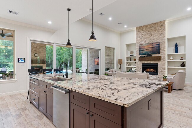 Building Photo - 25019 Butler Hill Ct
