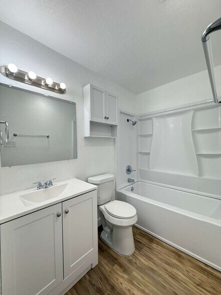 Building Photo - 5542 Snow Fox Dr