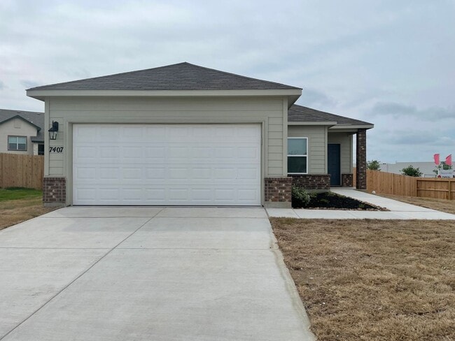Primary Photo - 7407 Capstone Rdg
