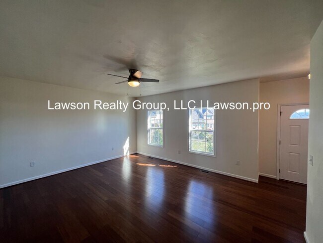 Building Photo - Newer Construction in Vinton with Incredible Mountain Views and  Attached Garage