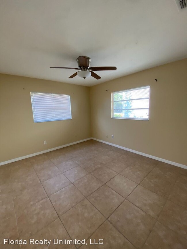 Building Photo - 3 br, 2 bath House - 4007 W Carmen Street