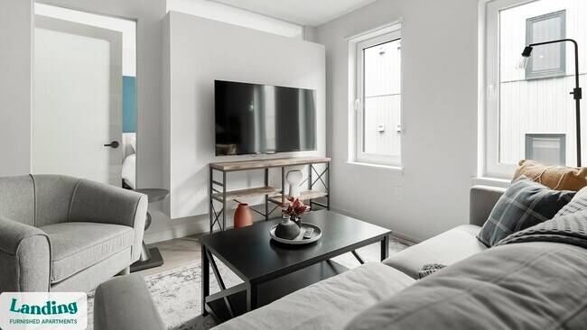 Building Photo - 2009 N Howard St