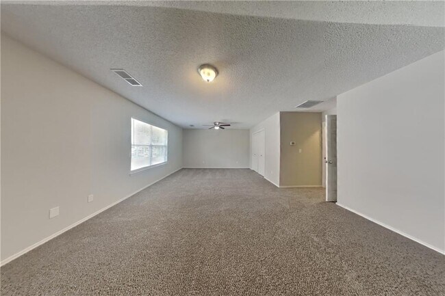 Building Photo - 11085 Taylors Spring Pl