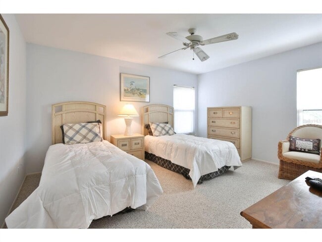 Building Photo - 3440 Gulf of Mexico Dr