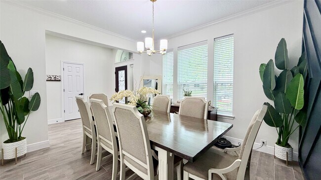 Building Photo - 2708 Sunnycreek Ln