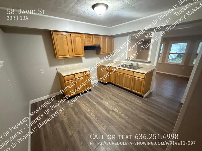 Building Photo - 58 David St