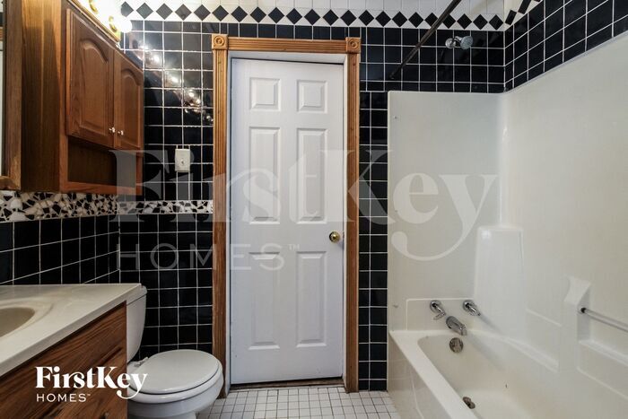 Building Photo - 6117 Epperson Dr