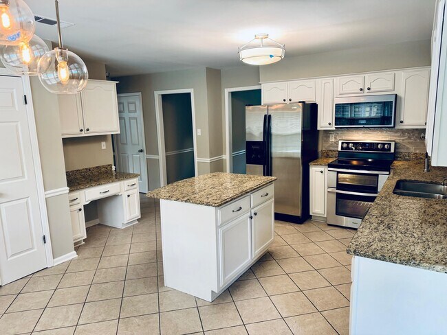 Building Photo - 2472 Monte Carlo Dr
