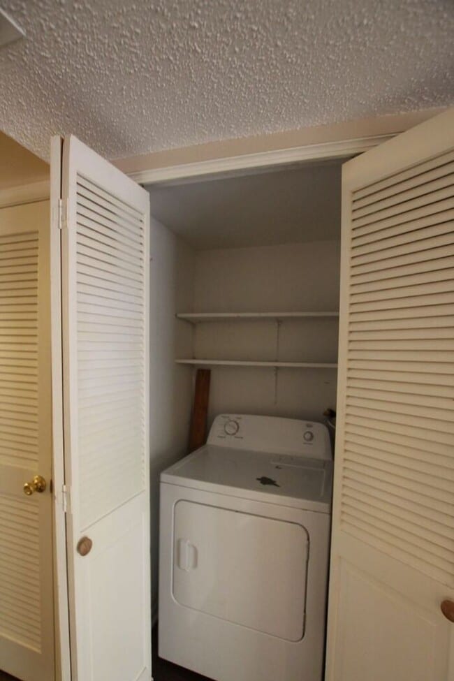 Building Photo - Beautiful 3 Bedroom, 2.5 Bath Townhome in Tyler – Available!