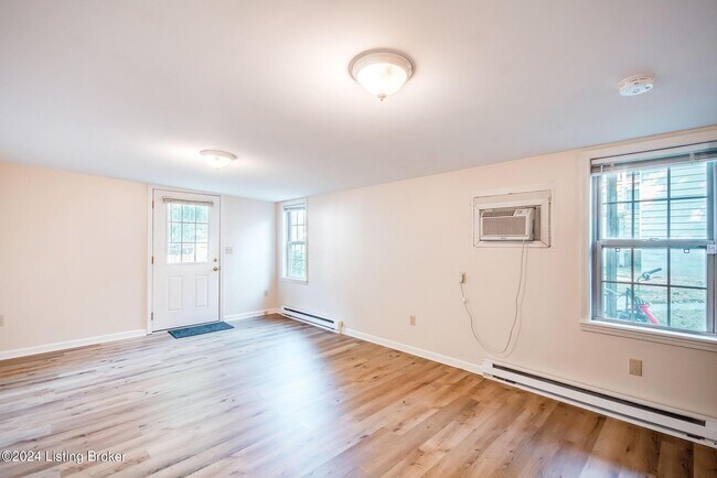 Building Photo - 1612 Ellwood Ave