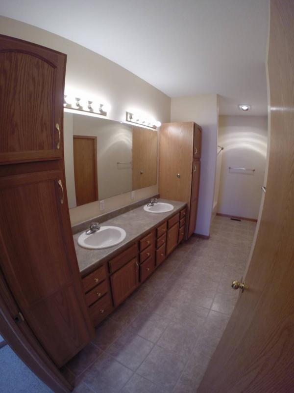 Building Photo - 808 Medary Ave S