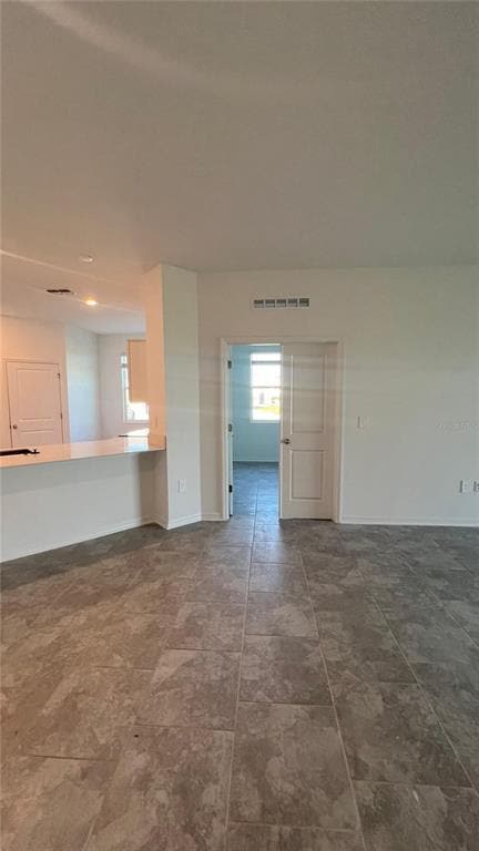 Building Photo - 1120 Tyler Lp