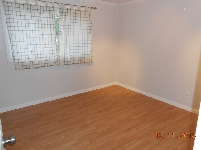 Building Photo - Beautiful 4 Bed 2 Bath Rambler Near Microsoft