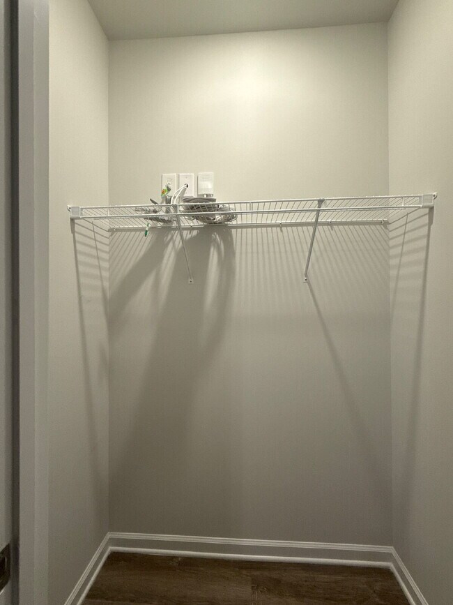 Building Photo - 102 Ranna Dr