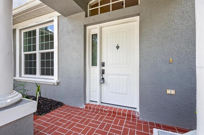 Building Photo - 10725 Banfield Dr