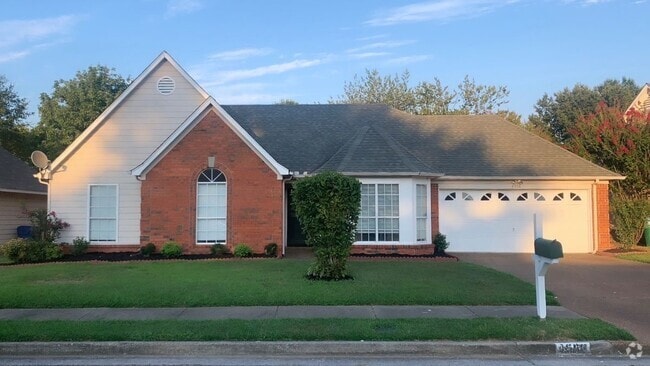 Building Photo - 4558 Kings Grant Dr