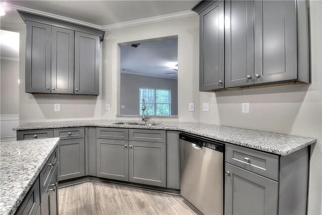 Building Photo - Beautiful NEW home in Cartersville!  Move ...