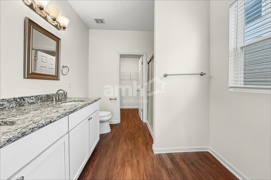 Building Photo - 4206 N Gensen Loop
