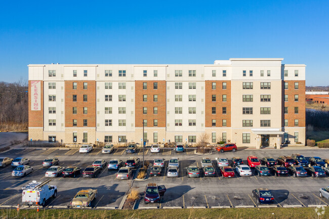 Building Photo - Residences at Fountain Square