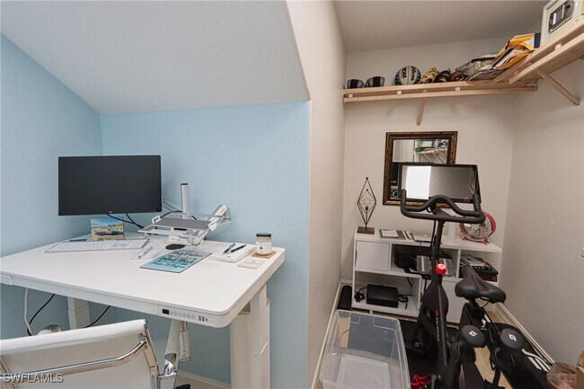 Primary Photo - 5963 Trophy Dr