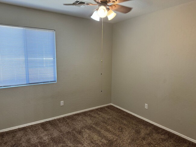 Building Photo - MOVE-IN SPECIAL $500 OFF FIRST MONTHS RENT!