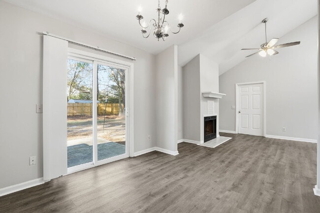 Building Photo - 8232 Pleasant Ridge Dr