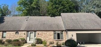 Building Photo - 10929 Lincoln Hwy E