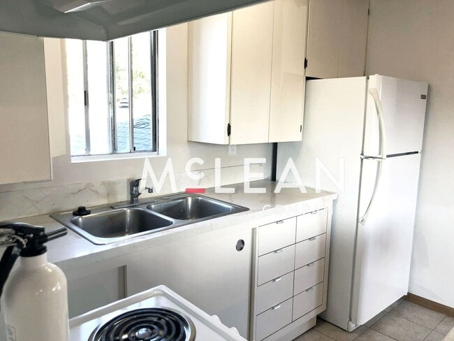 Building Photo - 5830 Appian Way