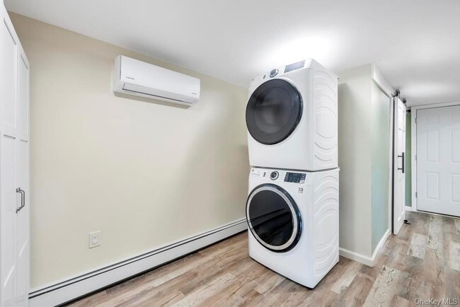 Building Photo - 62 Forest Ave