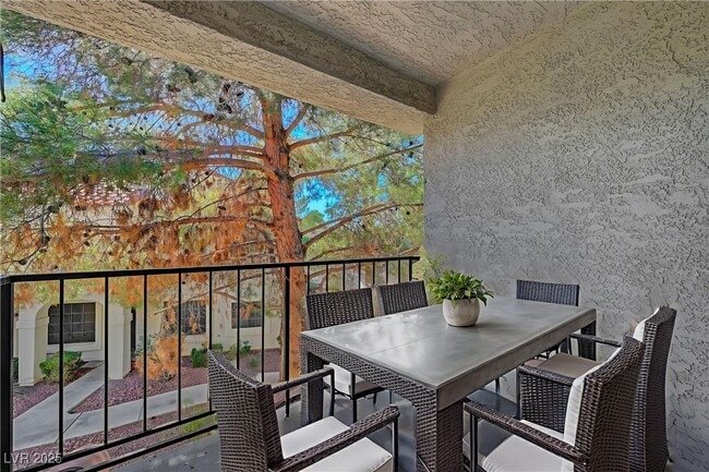 Building Photo - 4730 Nara Vista Way