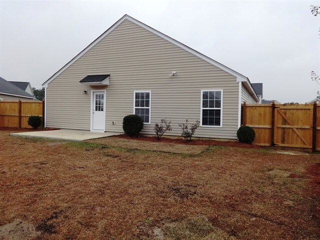 Building Photo - 1131 Moss Grove Dr