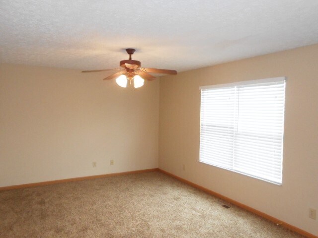 Building Photo - 1560 Mallard Cir E