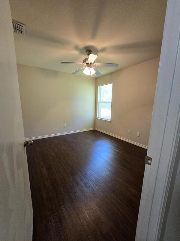 Building Photo - 15185 County Road 195