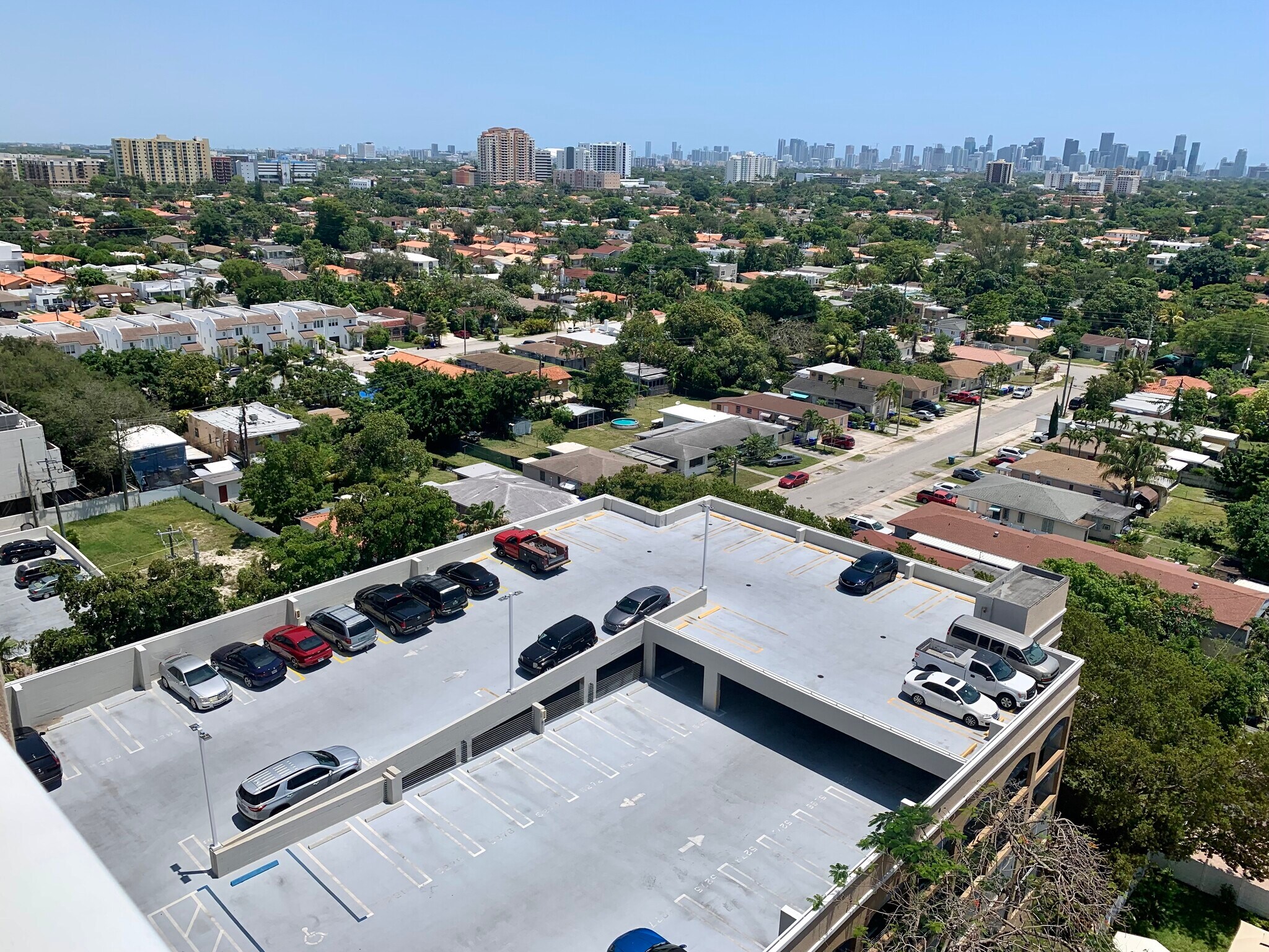 Building Photo - 2665 SW 37th Ave