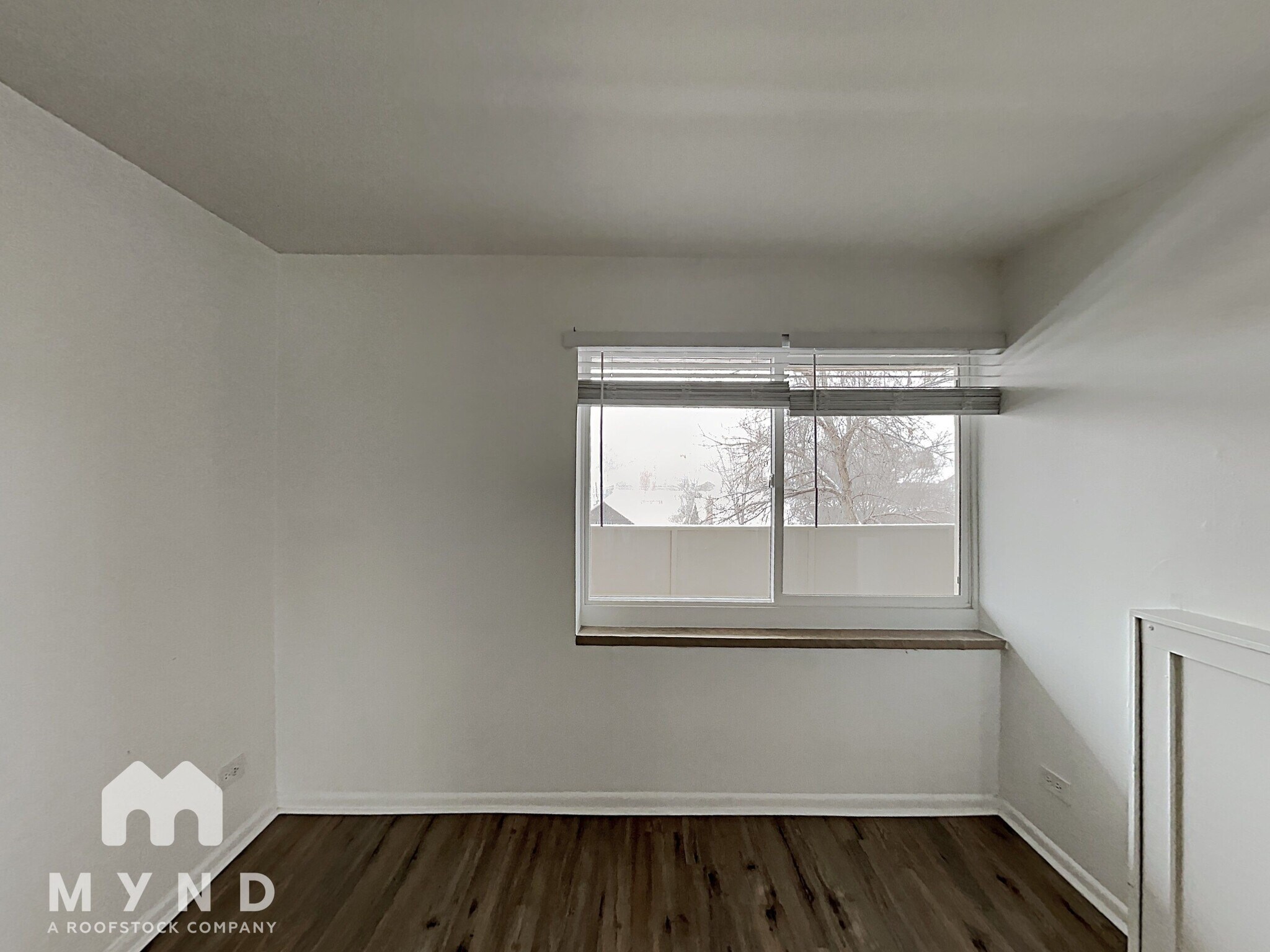 Building Photo - 1366 Garfield St